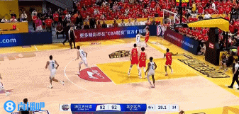 孙铭徽2罚不中！陈盈骏预判传球抢断绝杀！北京关键2防死里逃生