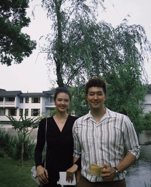 张常宁晒与吴冠希的恩爱合照：爱至圆满