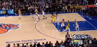 是致敬也是传承！哈利伯顿三分命中后手指雷吉米勒