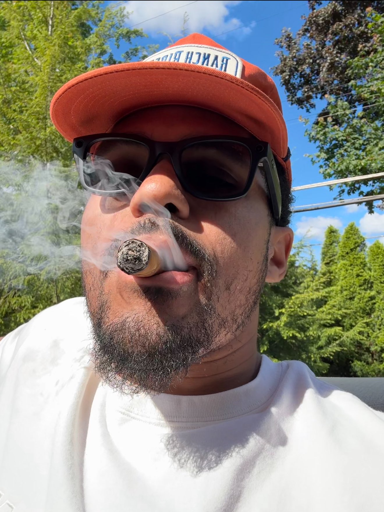 乔治被当面嘲不如托哈后者晒自己抽雪茄照回应：