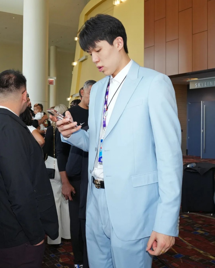 从次轮末到乐透边缘，杨瀚森正被每支NBA球队选中
