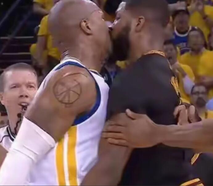 说说你印象中NBA最有趣的一幕是哪