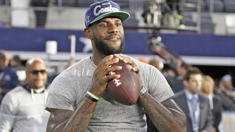 NFL球员：若詹姆斯转行打橄榄球他将成史上最佳外接手之一