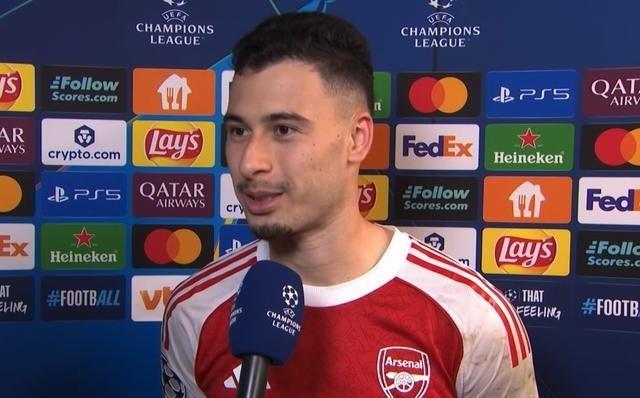 马丁内利:我和马杜埃凯说他的进球更漂亮我们球队是一家人