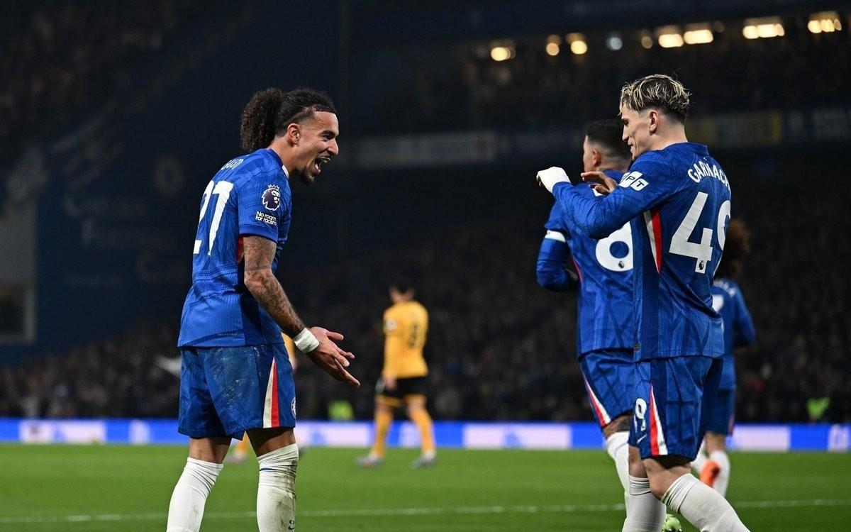 终于来了,切尔西后卫古斯托斩获职业生涯一线队首球