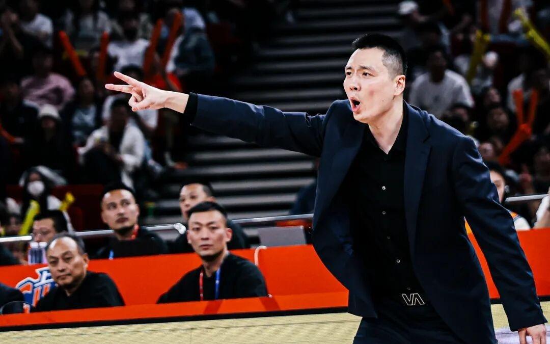 这张新王牌，将取代王哲林成为上海男篮新核心