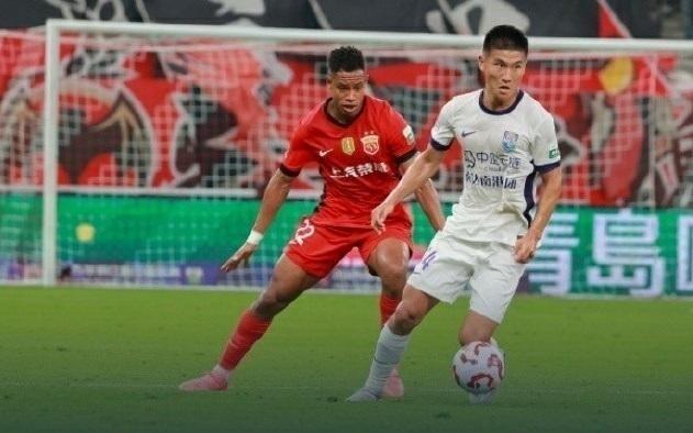 中超海港“丢”2分让出榜首亚泰连胜看到保级希望
