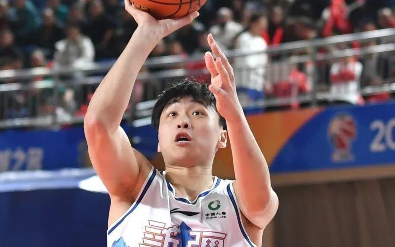 新赛季首场,新疆男篮9991战胜福建男篮取得开门红