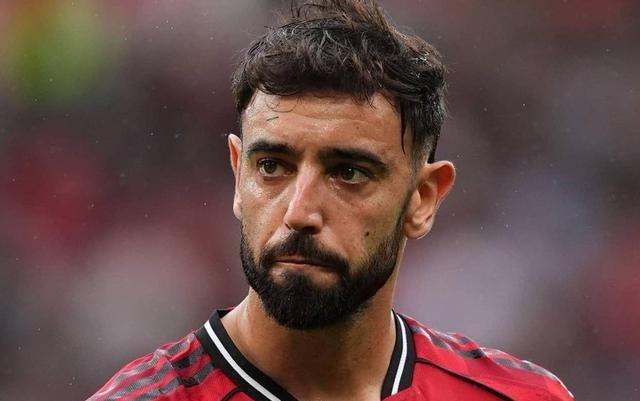 邮报：曼联对B费伤势愈发乐观，认为他