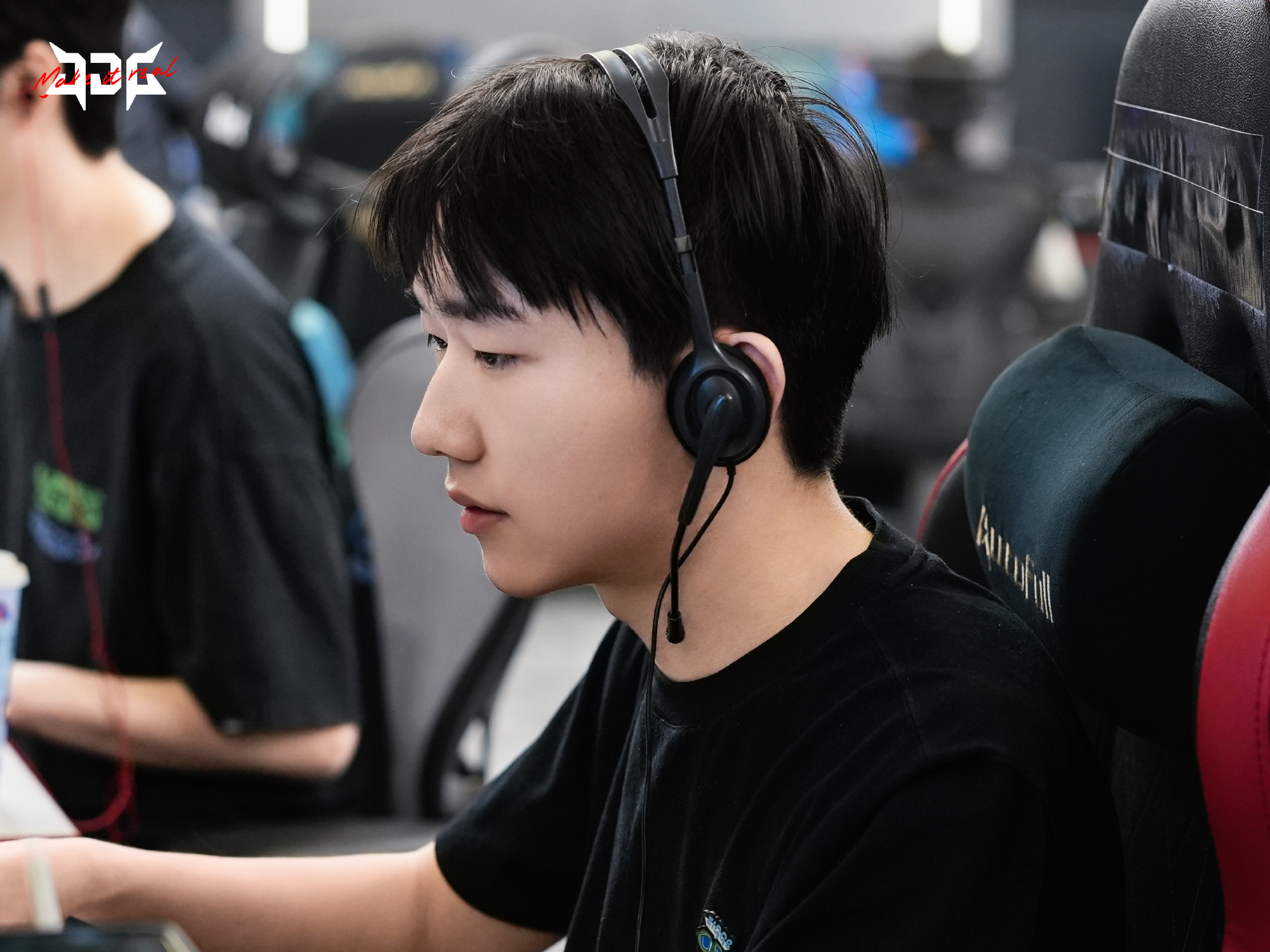 被熬老头了Missing越打越萎靡，Bo5最后两局打出012