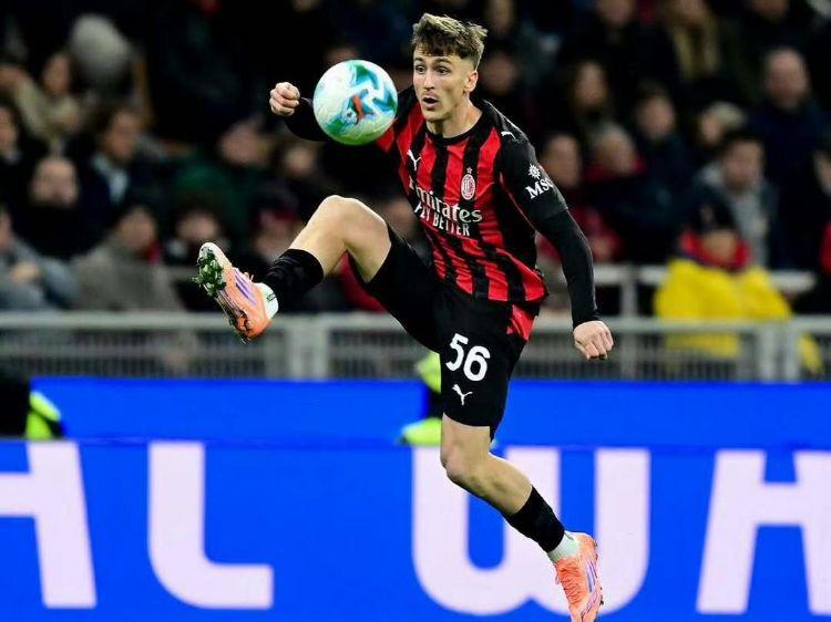 米兰中锋冬窗或离队，3主力续约谈判