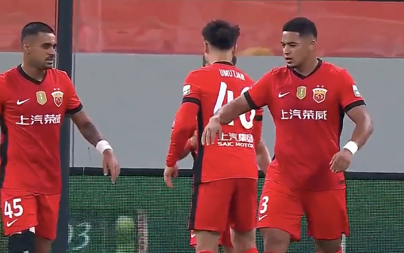 30!单场两脚世界波中卫飞铲乌龙豪门6战5胜中超争冠格局再变