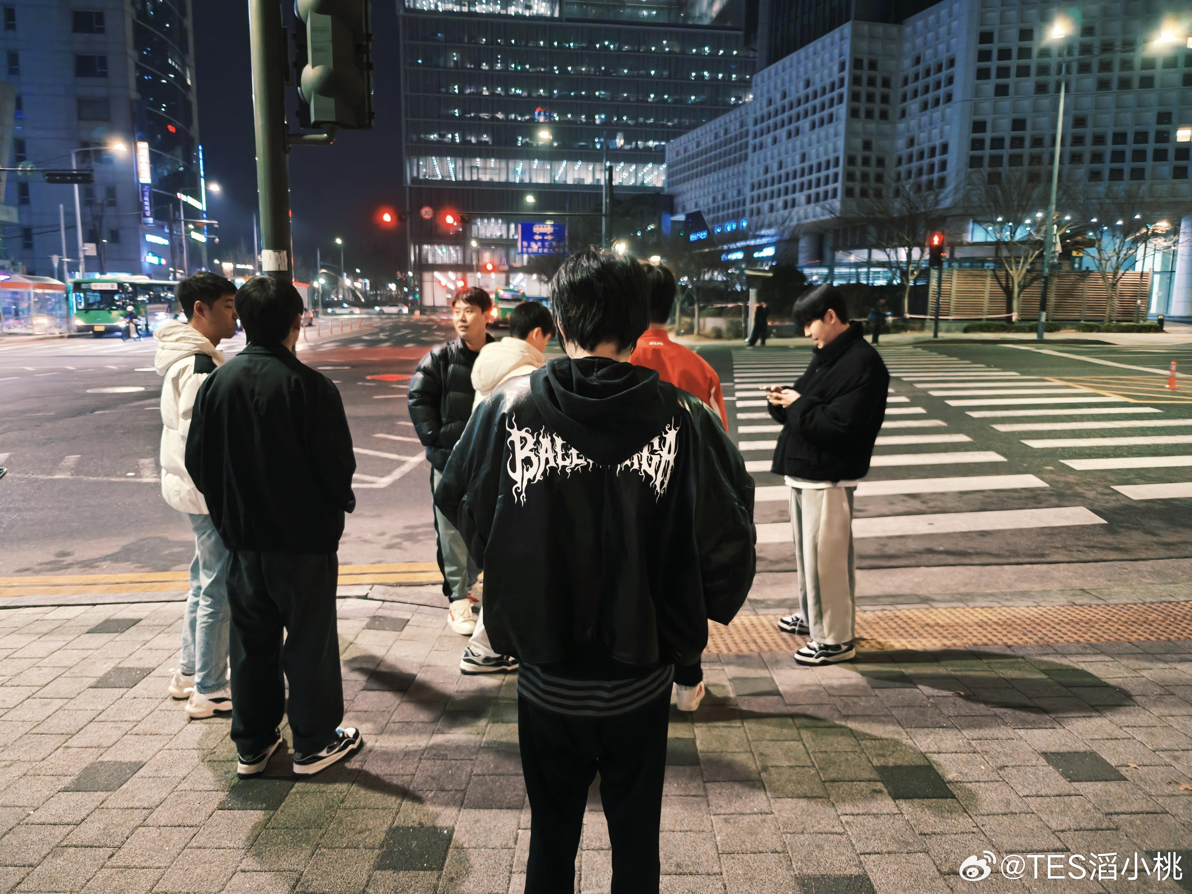 不想做陀螺了！TES赛后吃饭369称自己不饿独自回去Rank