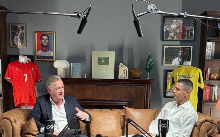 如何看待阿莫林的工作C罗：尽力而为