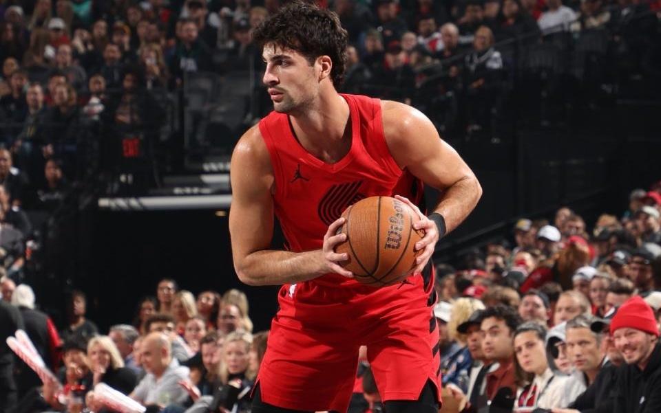 102115!杨瀚森0分1板,开拓者不敌马刺,无缘NBA杯淘汰赛