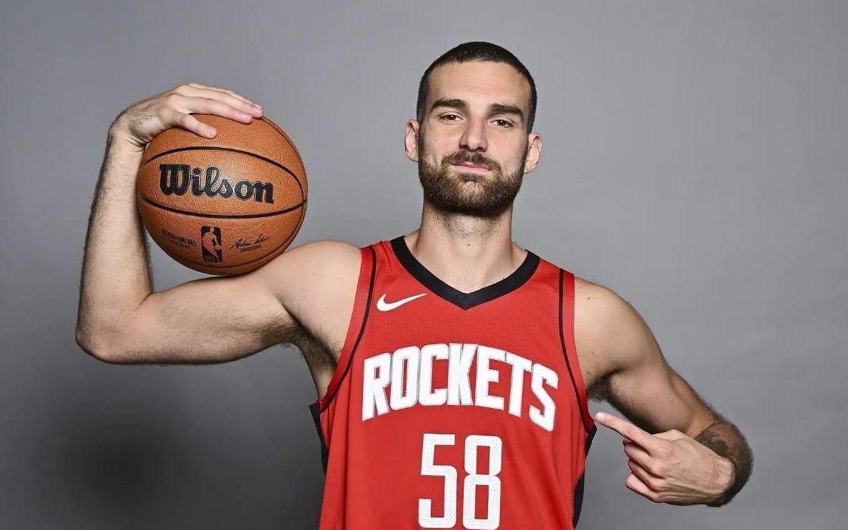 签了，签了！队史第一高薪！他直接退出NBA