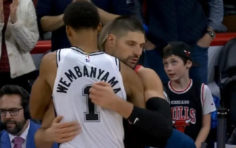 “大号杜兰特”！连进2个三分完成逆