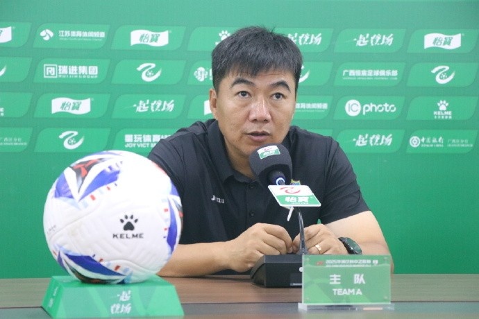 广西恒宸主帅：感谢场地师傅一直在排积水祝贺费尔南多打进5球