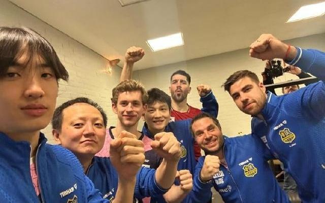 樊振东迎欧冠首胜，模仿C罗解锁了新的庆祝动作“Siu”