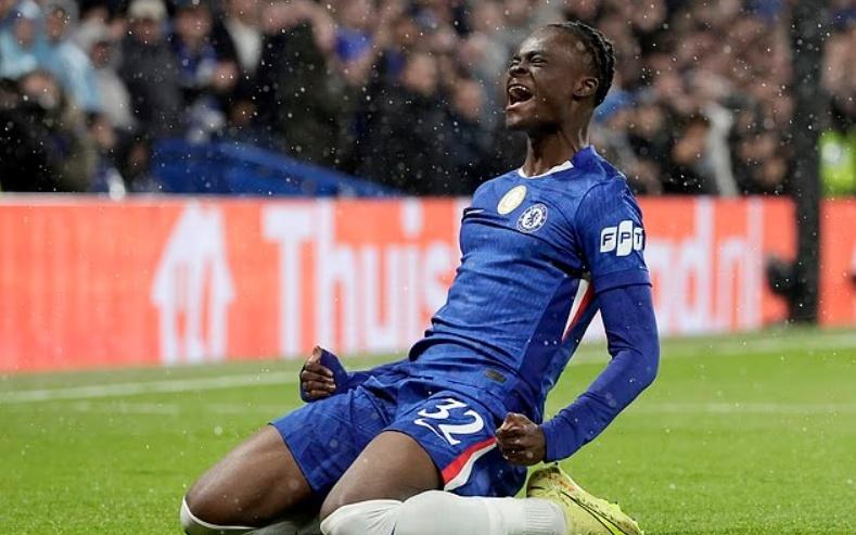 邮报:切尔西将会和乔治谈未来,不打算强行让他转会离队