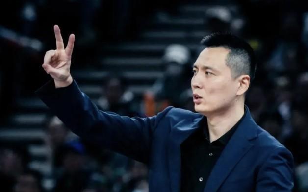 卢伟:上海队阵容谈不上联盟顶级,今年常规赛目标是挺进前四