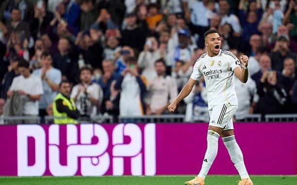 皇马本赛季11轮西甲获6个点球,但同期获点纪录仍属于巴萨