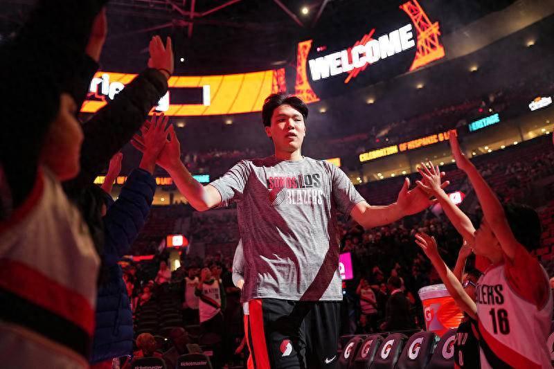 开局就是“至暗时刻”杨瀚森前路何在