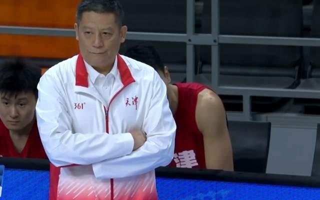 进步这么大CBA鱼腩全运首秀赢46分,老帅出马不一般,时德帅2双