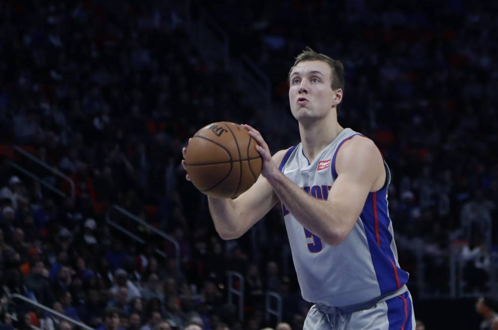 101人效力过老鹰和活塞为NBA任意两队共享球员的最高记录