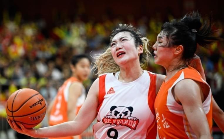 中国女篮再遭打击！两月内已有三队选择退赛：WCBA联赛塌房了