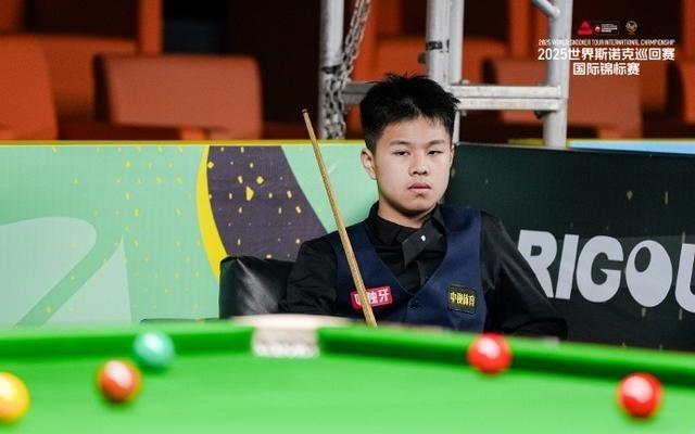 未来可期！14岁王信仲56憾负墨菲，无缘斯诺克国锦赛32强