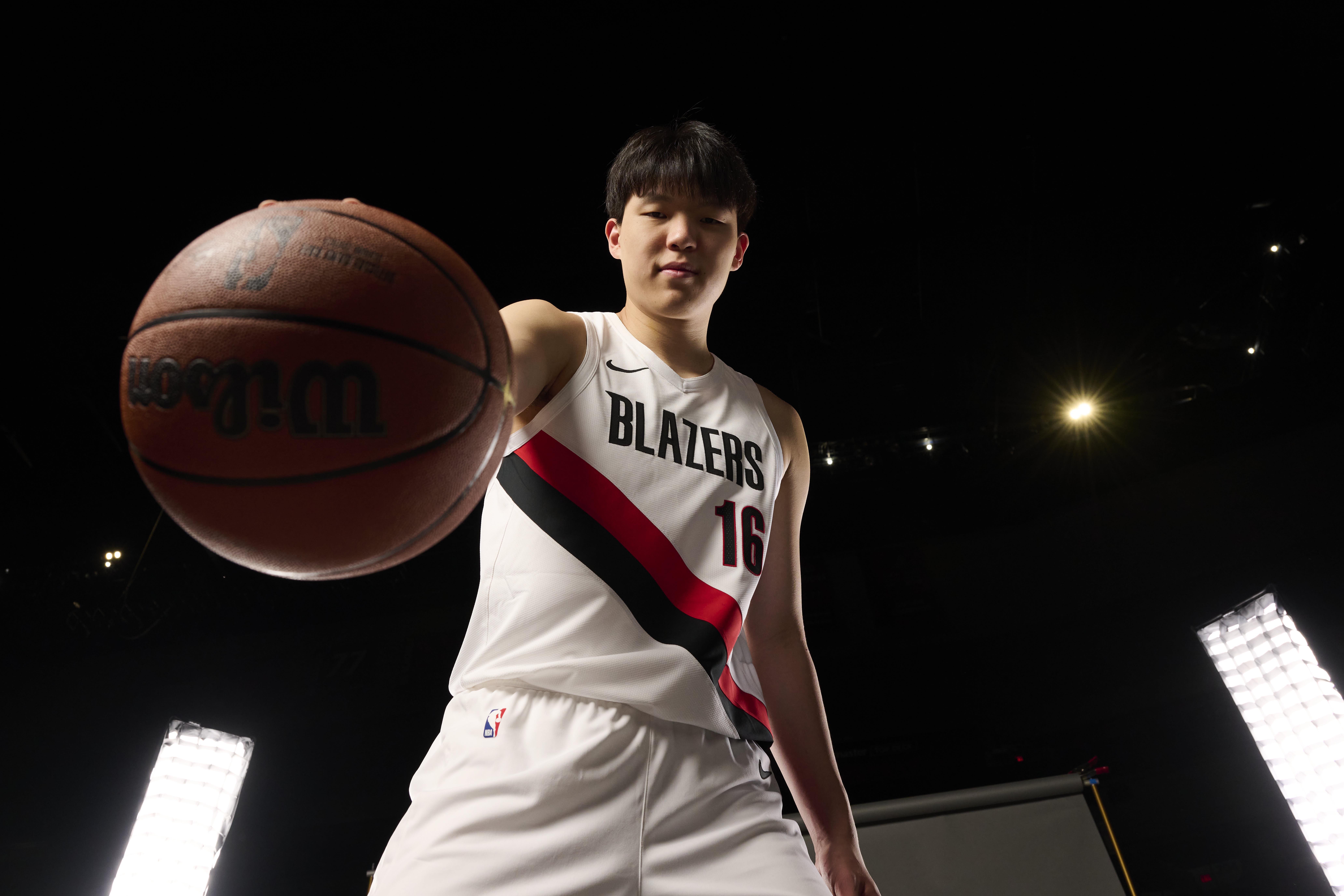 半岛都市报：这场比赛让杨瀚森体会到了NBA的残酷