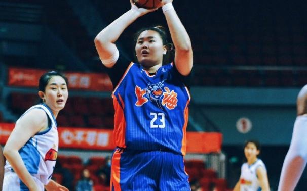 场均23分钟16+6！2.01米女鲨鱼终遇伯乐减重20斤可入女篮一队