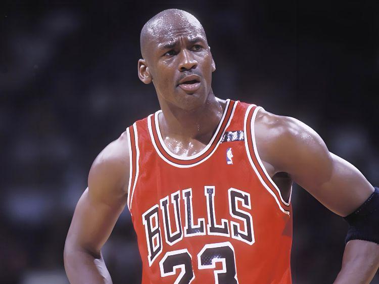 又轰下48+3+3+2!抱歉乔丹:你从历史第一变成了历史第二