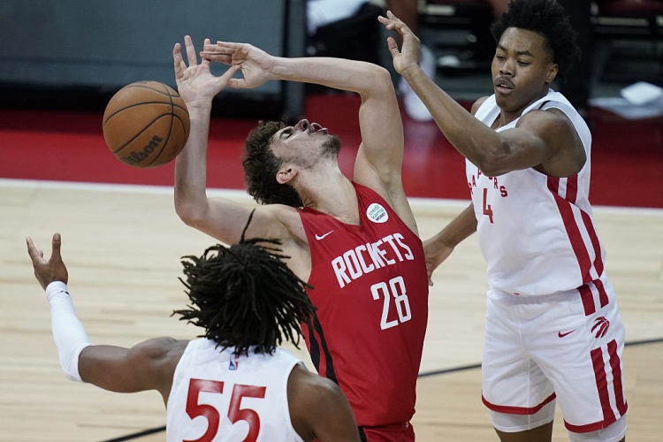 申京：在土耳其打球输了就像有人死了一样刚进NBA时很难适应