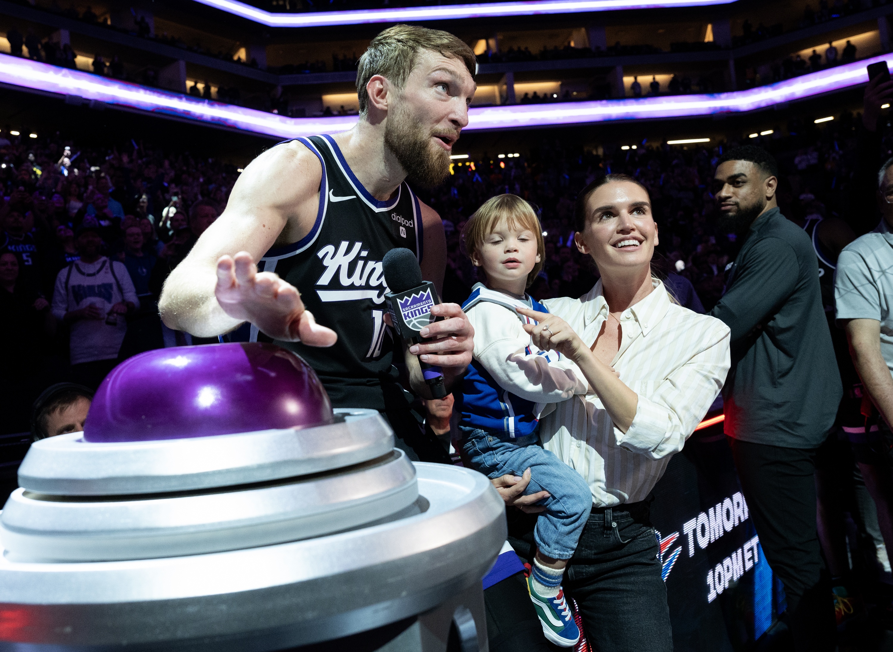 欧媒：立陶宛仅瓦兰一个NBA球员参加欧锦赛小萨因陪产缺席