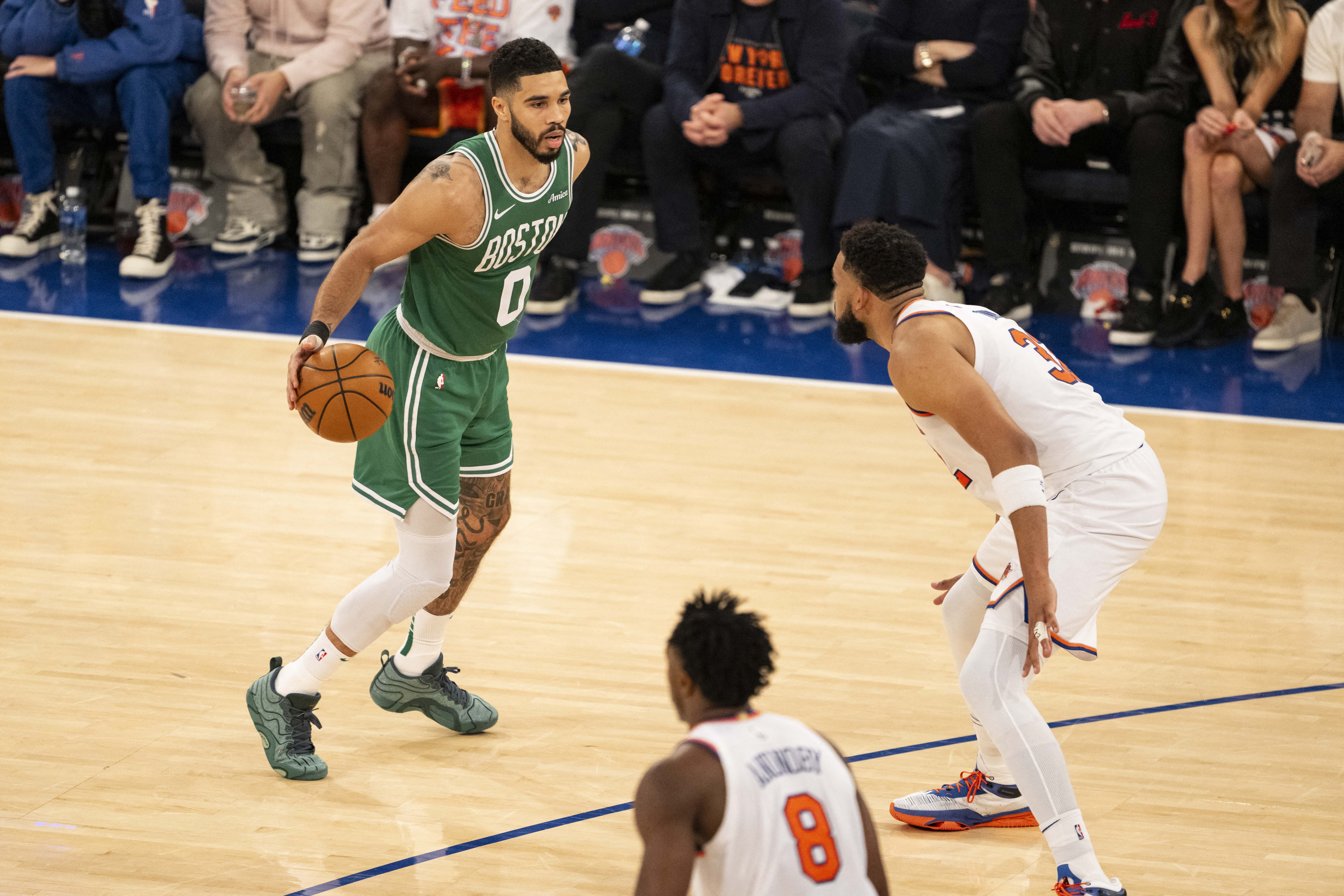 唐斯：我向母亲和上帝祈祷&保佑塔图姆NBA需要他这样的超级巨星