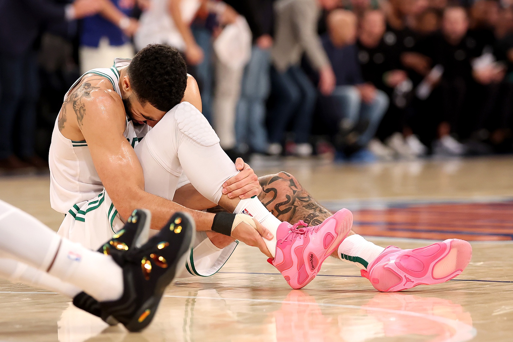 付政浩：塔图姆出场数同期NBA第一疲惫大概率是跟腱断裂原因之一