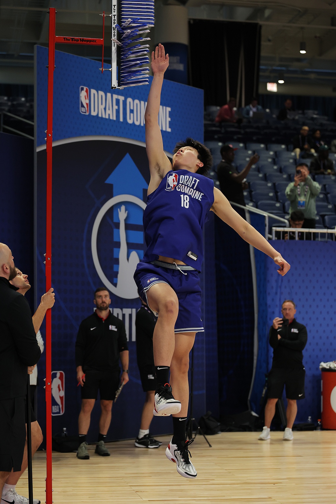 媒体人：在NBA联合试训现场不止一支球队观看了杨瀚森的CBA集锦