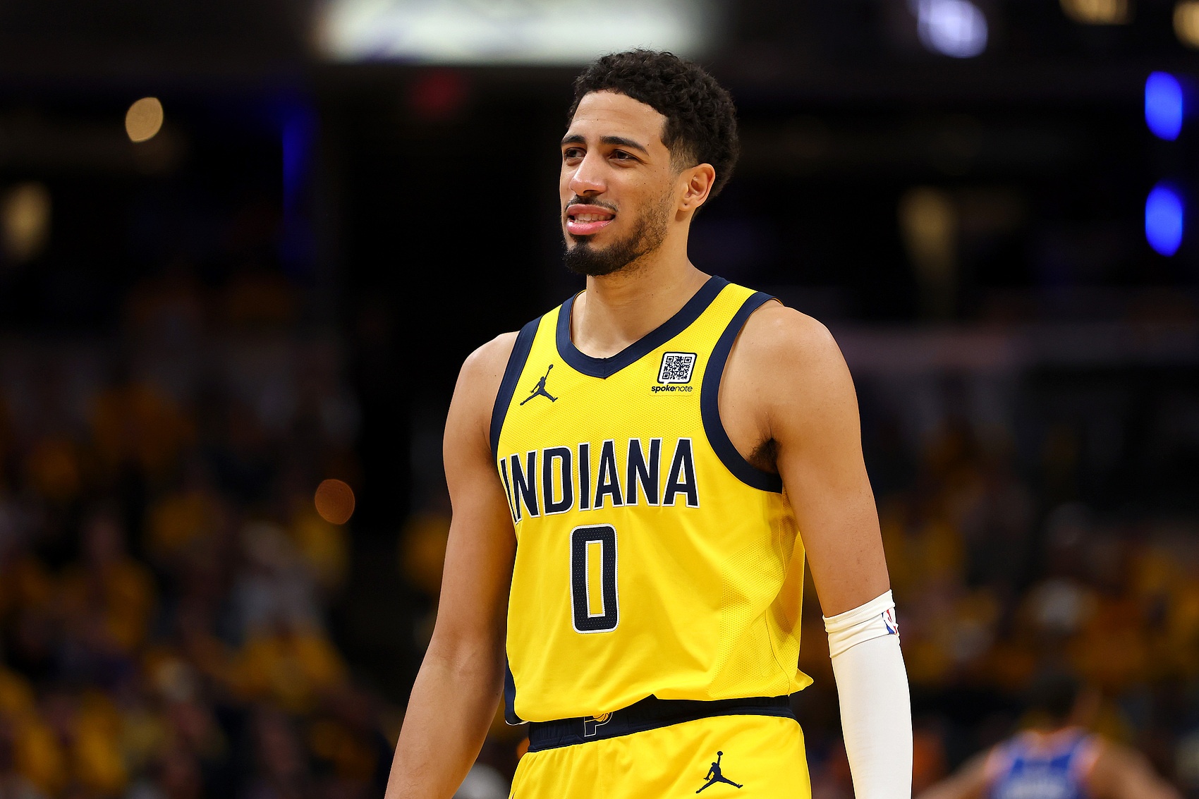 徐静雨谈哈利：审时度势拆解对手指挥若定临危不乱NBA年轻招牌