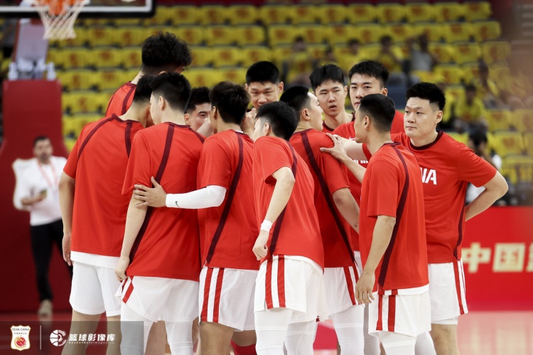 新一期亚洲杯实力榜：中国男篮仍第4澳大利亚日本新西兰前3