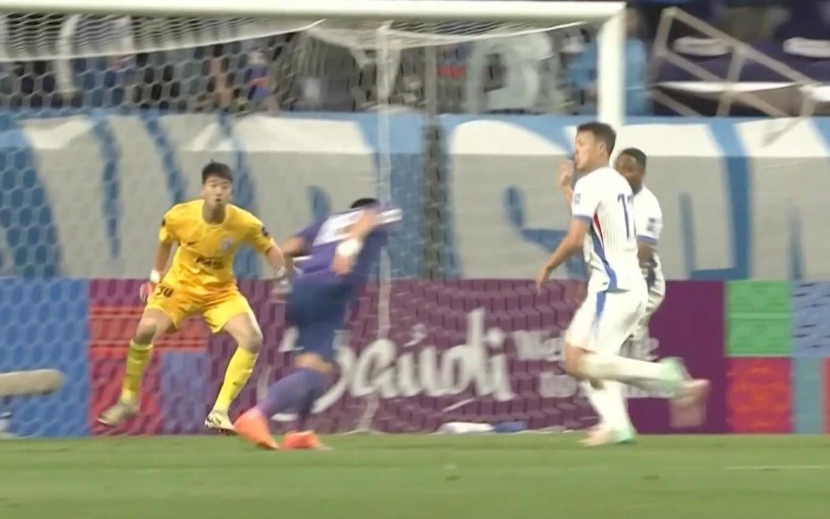 热议申花输球:尽力了但没运气,最大问题是锋线终结能力