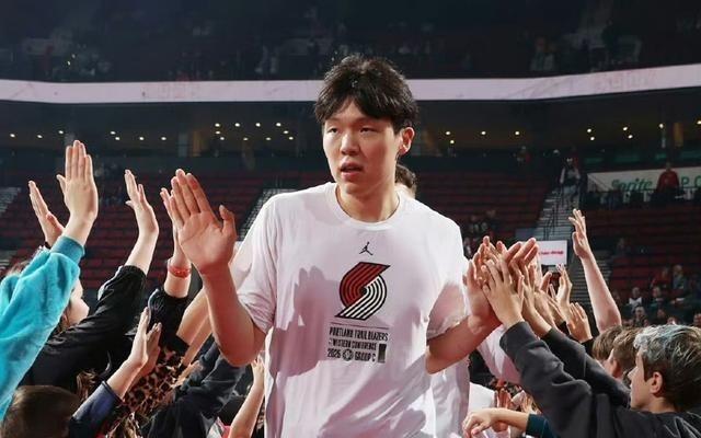 NBA常规赛开局表现未达预期,杨瀚森该何去何从