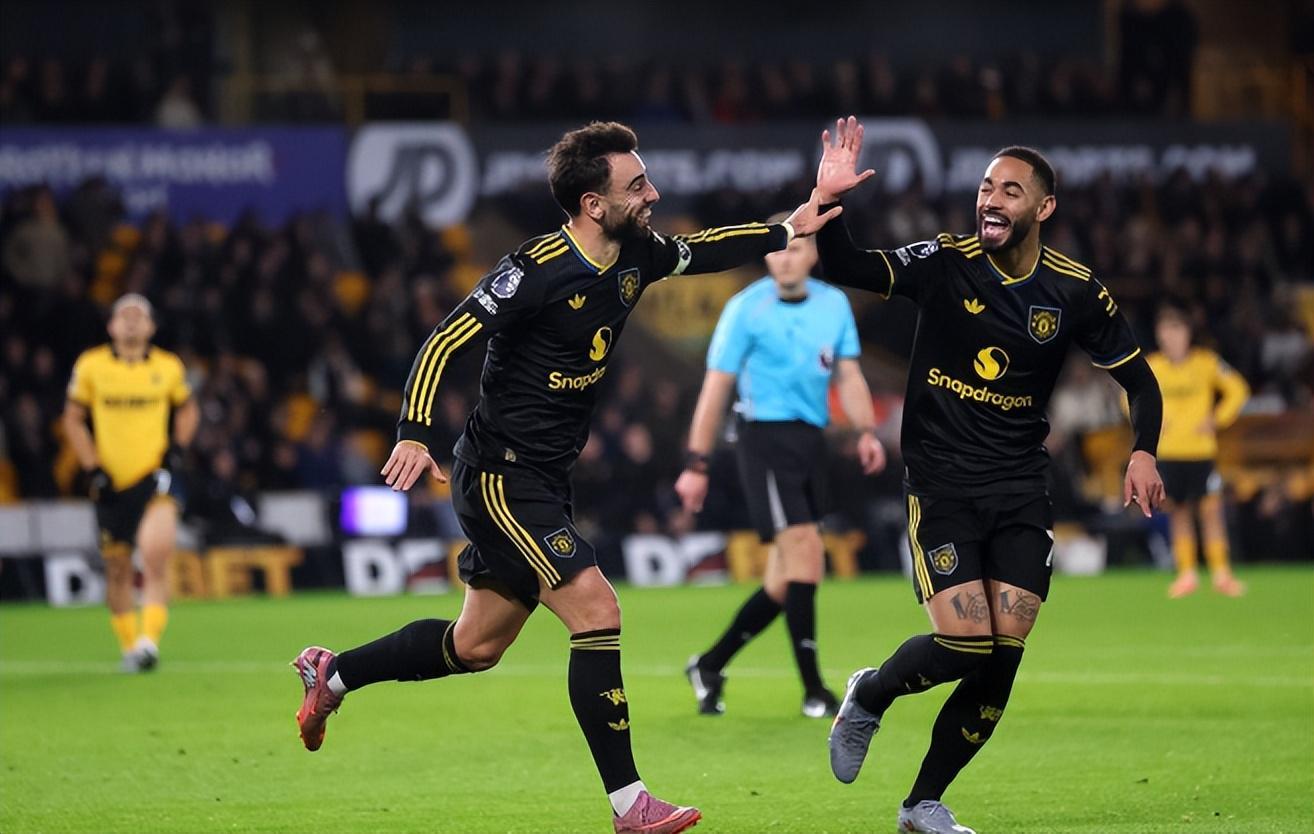 41!B费独造3球一纪录仅次C罗曼联拿下副班长积分追平切尔西