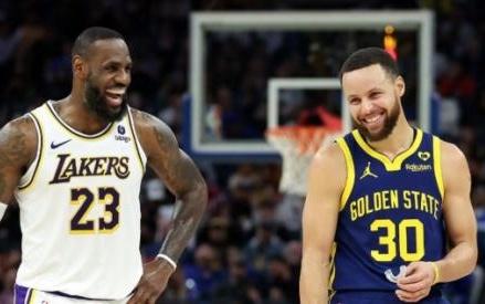 詹姆斯：库里令对手感到恐惧他是史上最伟大射手