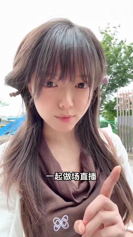 骆歆还原名人堂拍摄：视频版本来了！这下不会觉得不像我了吧！