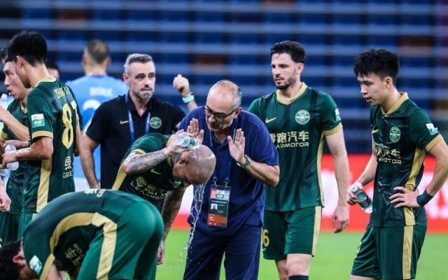 【中超】卡列洛头球弗兰克破门浙江2比0战胜津门虎