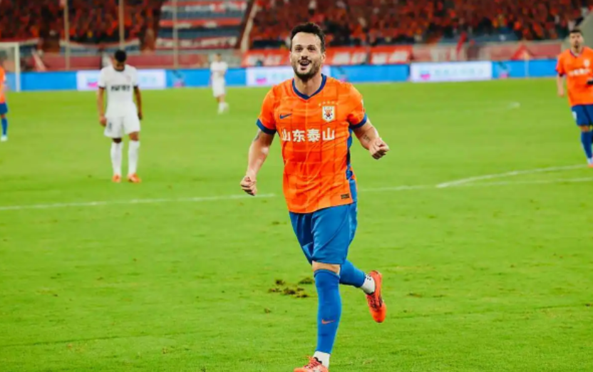 山东泰山动态：石柯赴玉昆，彭啸提前复出，段刘愚回归，小德替补