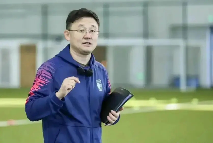 免费足球训练，为何退出要赔18万孙继海青训营索赔争议