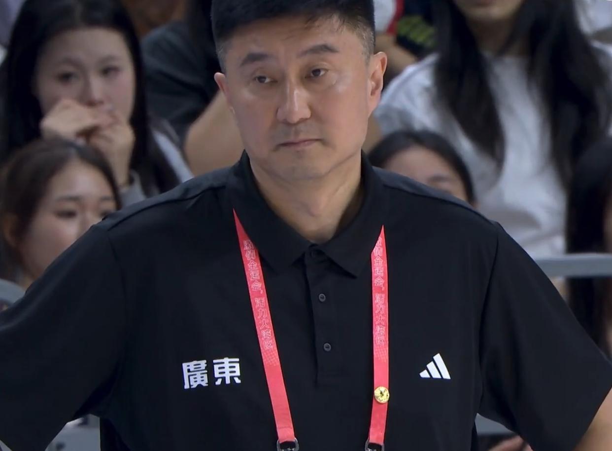 杜锋升职+李春江接任！广东队换帅倒